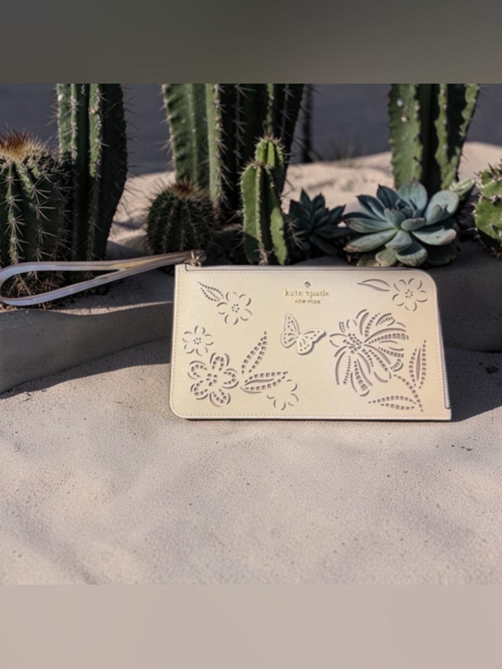Kate Spade Safiano Meringue Floral 3D Butterfly Wristlet Clutch (PIF)